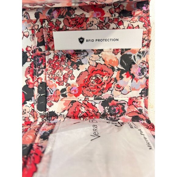 Vera Bradley Ultralight RFID Mini Tri-fold Wallet Strawberry Ice NWT - Picture 4 of 5